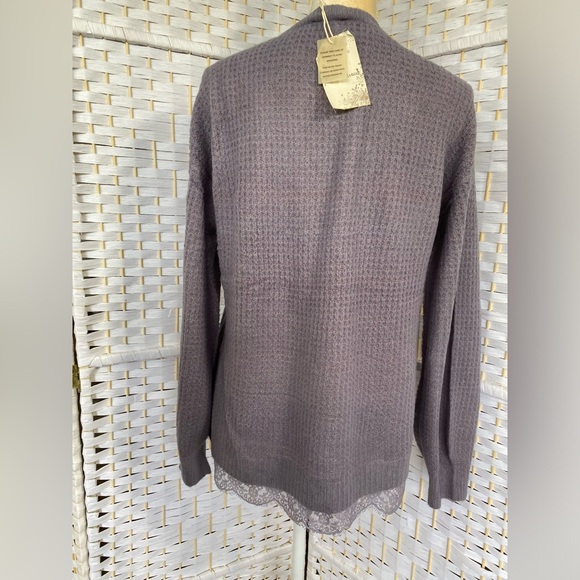 NWT Hem & Thread Waffle Knit Sweater Lace Trim Bottom Beautiful Lilac Color - Picture 13 of 16